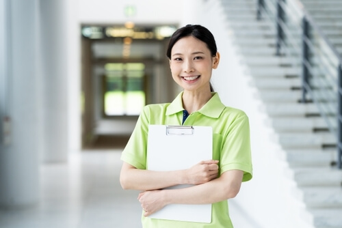 介護職の一日を徹底解説！施設・働き方別のリアルなスケジュール